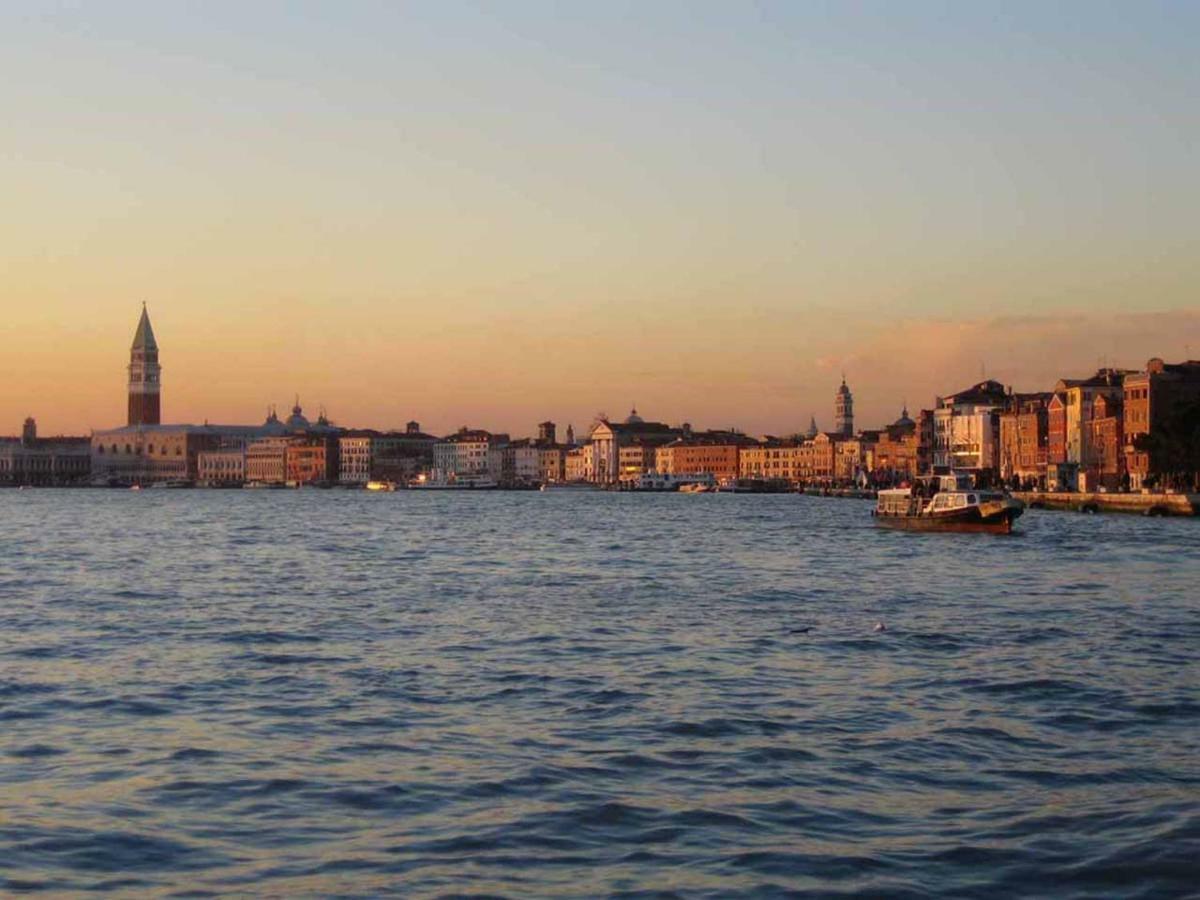 Ciprea Rooms Venedig Exteriör bild