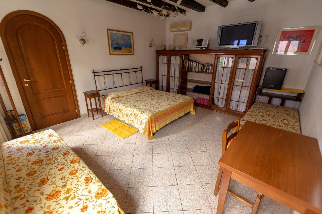 Ciprea Rooms Venedig Exteriör bild